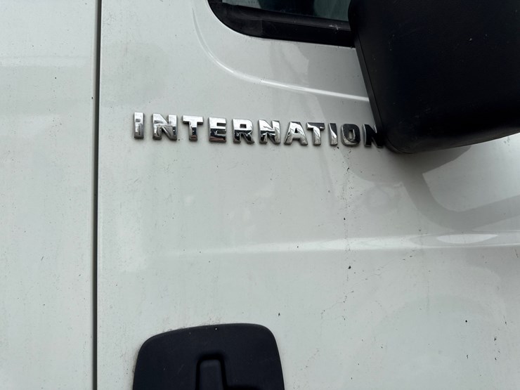 2004-international-durastar-4300-image-34