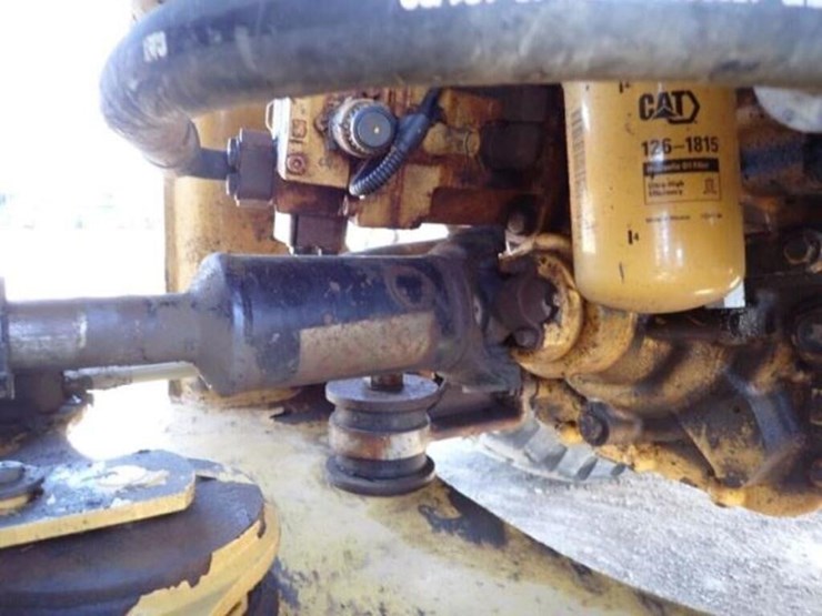 2018-caterpillar-924k-image-44