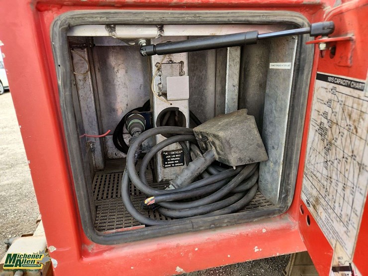 2011-ford-f550-image-22
