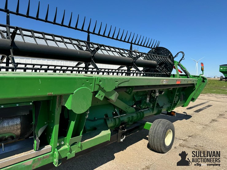 2019-john-deere-735fd-image-14