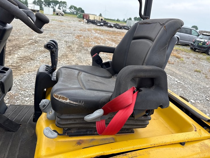 #49156-•-2021-yale-pneumatic-tire-forklift-g807n161450-image-22