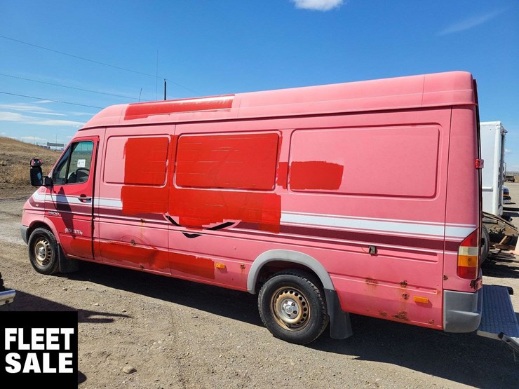 2005-dodge-sprinter-2500-image-5