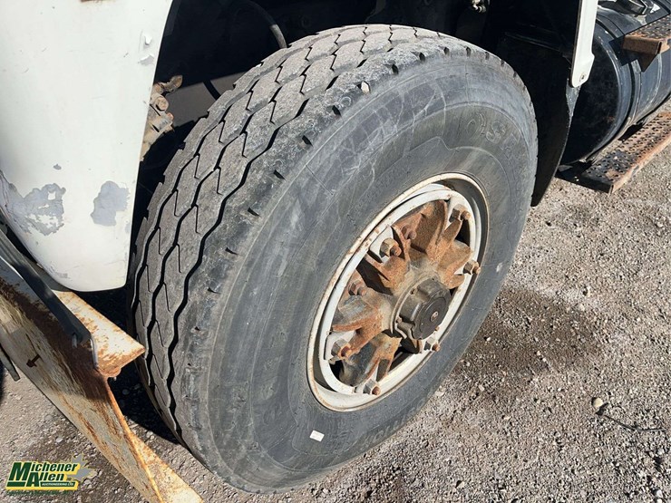 1994-ford-lnt8000-image-10