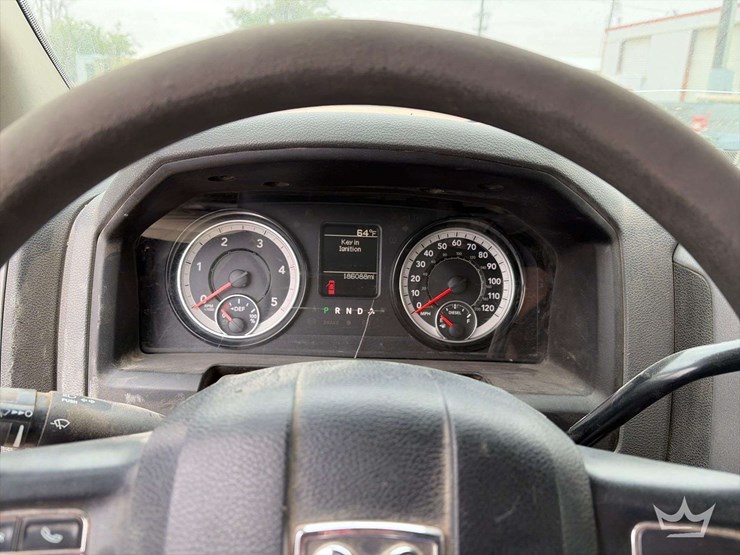 2018-dodge-3500-image-10