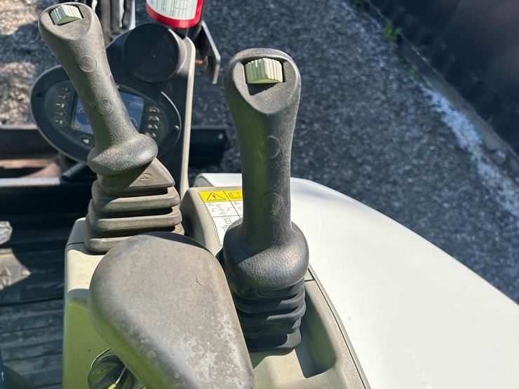 2019-bobcat-e35-image-22