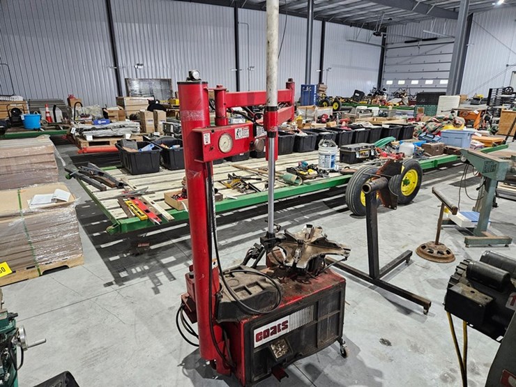 #6187-•-coats-rim-clamp-7060ax-tire-changer-image-4