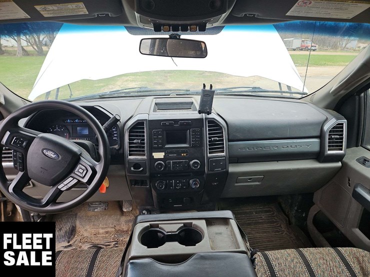 2017-ford-f550-image-23