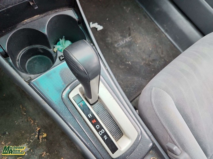 2004-honda-civic-image-23