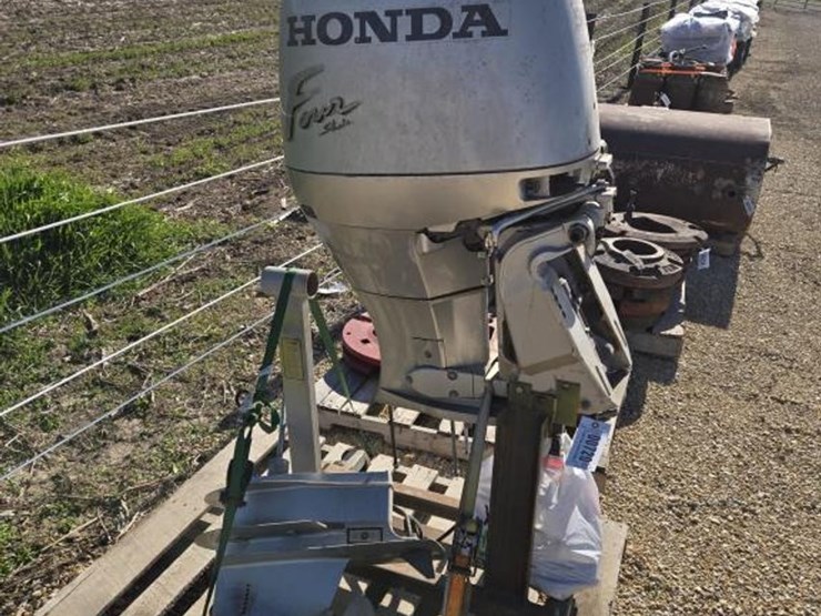 #720-•-1998-honda-90hp-4-stroke-engine-image-1