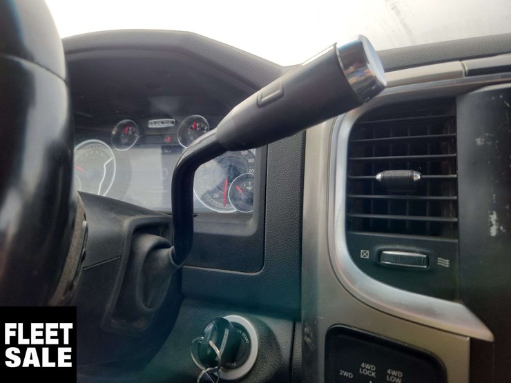 2013-dodge-2500-image-25