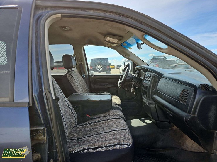 2004-dodge-ram-2500-image-43