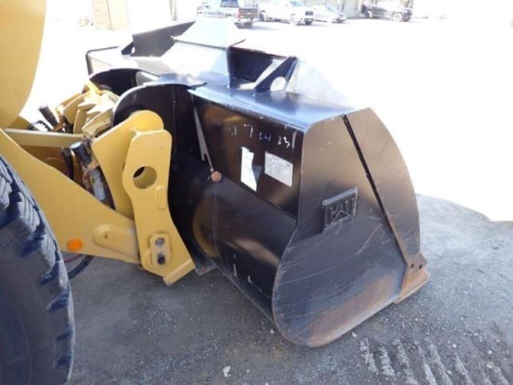 2023-caterpillar-926m-image-35