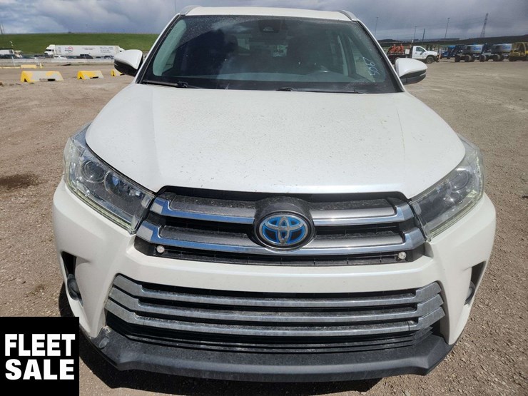 2017-toyota-highlander-image-9