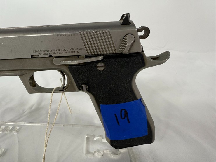 #19-•-laseraim-stainless-steel-45acp-pistol-c01350-image-6
