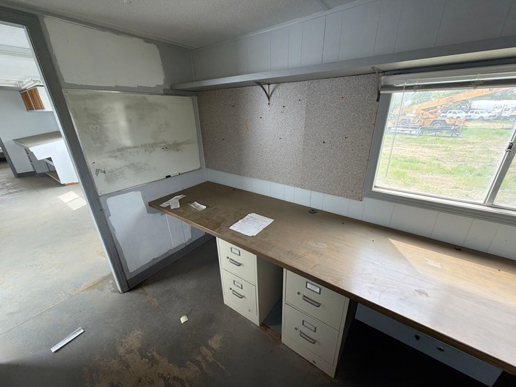 mobile-office-trailer-image-17