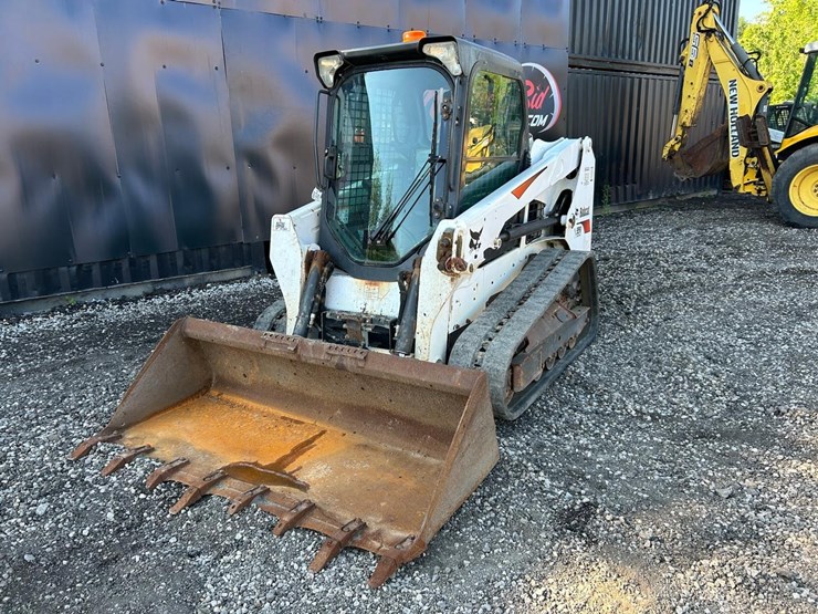 2020-bobcat-t550-image-8