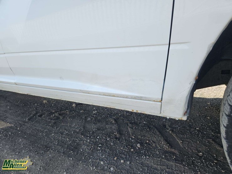 2014-dodge-1500-image-31