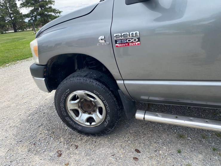 2008-dodge-2500-image-24