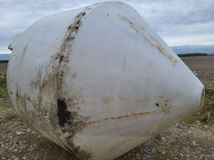 poly-coned-bottom-tank-image-16