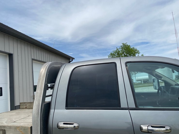 2008-dodge-2500-image-11