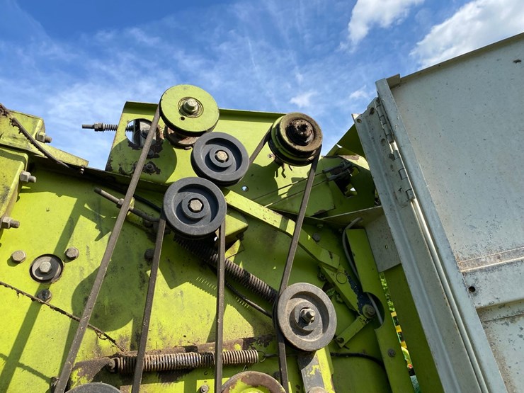 claas-rollant-66-image-27