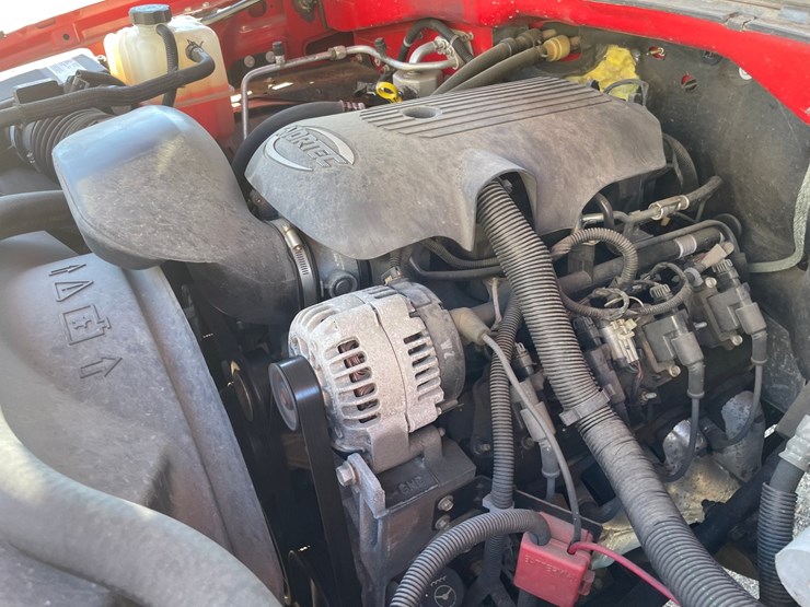 2004-chevrolet-2500-image-43