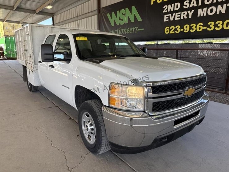 2014-chevrolet-silverado-2500hd-image-2