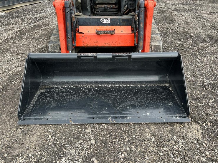 kubota-svl75-image-9