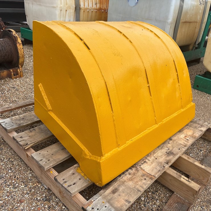 #36217 • 36IN EXCAVATOR BUCKET