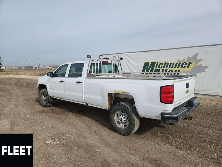 2017-chevrolet-silverado-2500hd-image-3