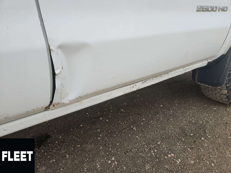 2017-chevrolet-silverado-2500hd-image-48