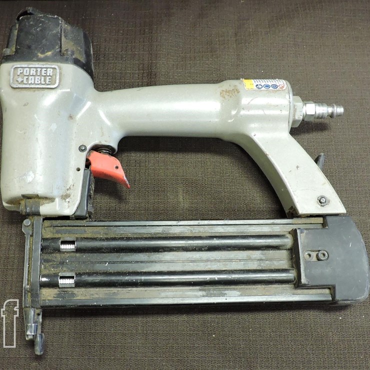 PORTER CABLE, BN200A 18 GAUGE PNEUMATIC BRAD NAILE