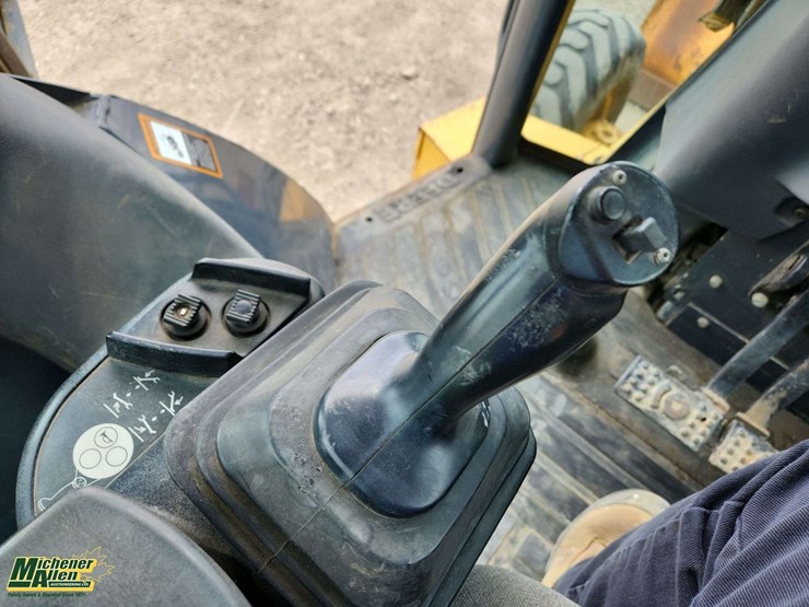 2007-deere-310sj-image-10