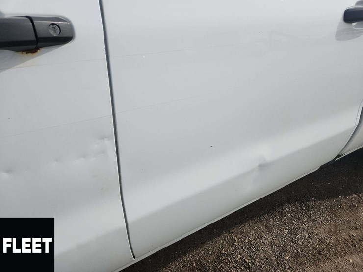 2017-chevrolet-silverado-2500hd-image-39