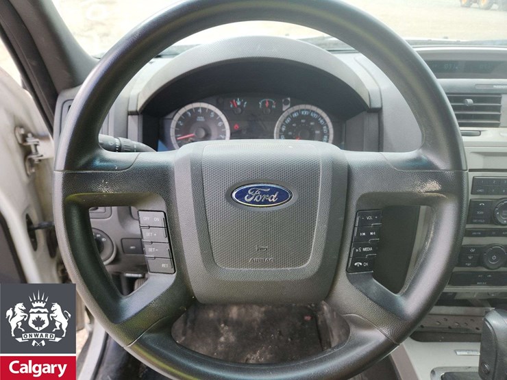 2012-ford-escape-xlt-image-19