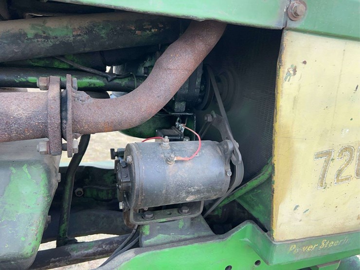 john-deere-720-image-24