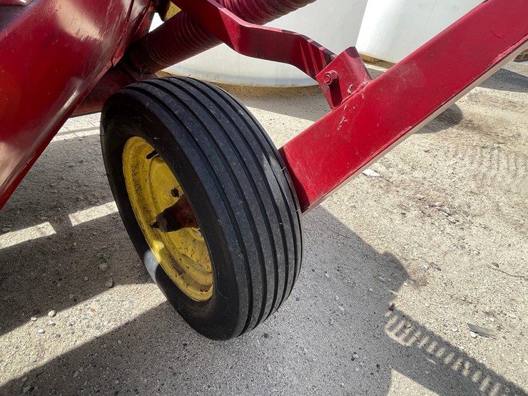 new-holland-477-image-22