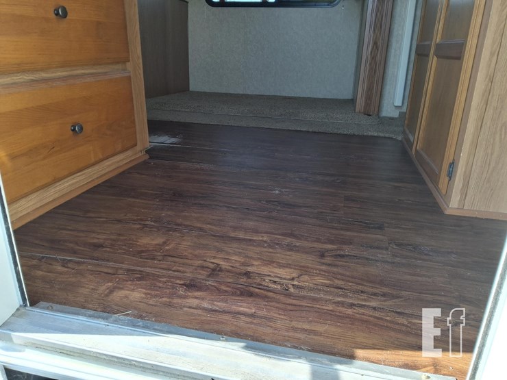2011-dutchmen-denali-262rb-image-46