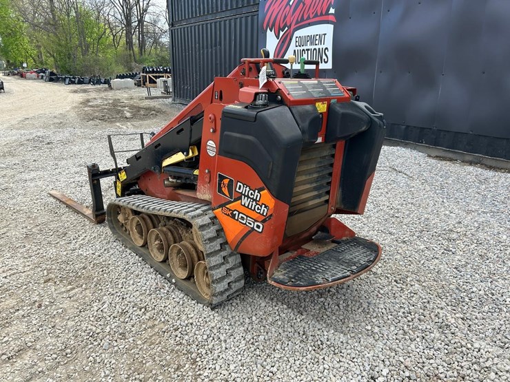 2019-ditch-witch-sk1050-image-2