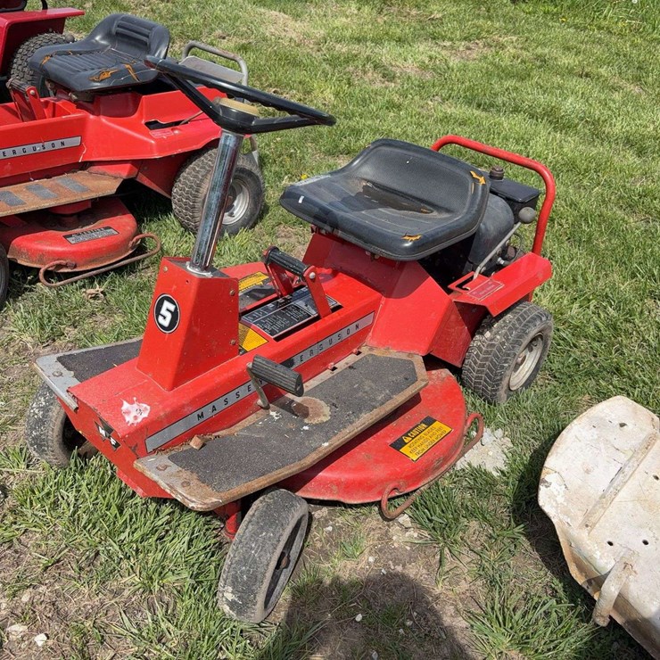 MASSEY-FERGUSON 5
