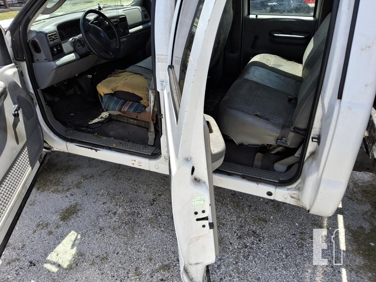 2003-ford-f450-xl-sd-image-15