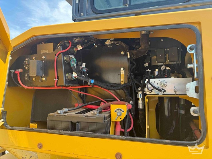 2020-deere-850l-wlt-image-24