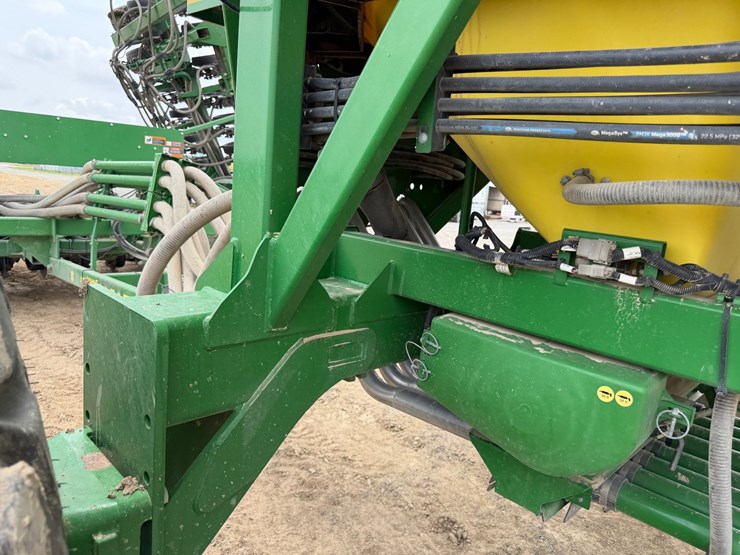 john-deere-1890-image-142