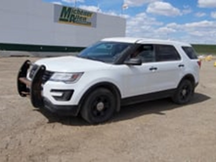 2017-ford-explorer-image-5