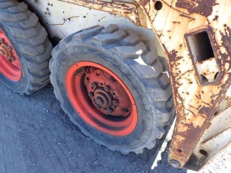 2007-bobcat-s100-image-31