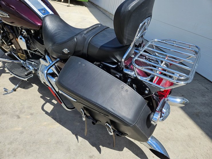 #6179-•-2006-harley-davidson-road-king-motorcycle-image-28