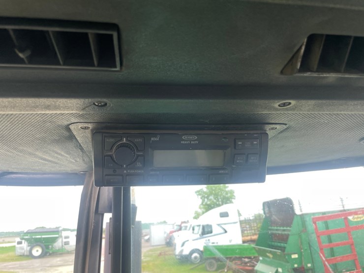 john-deere-8640-image-28