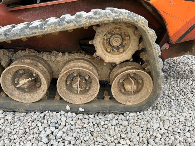 2019-ditch-witch-sk1050-image-22