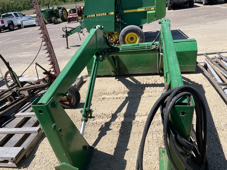 john-deere-148-image-5