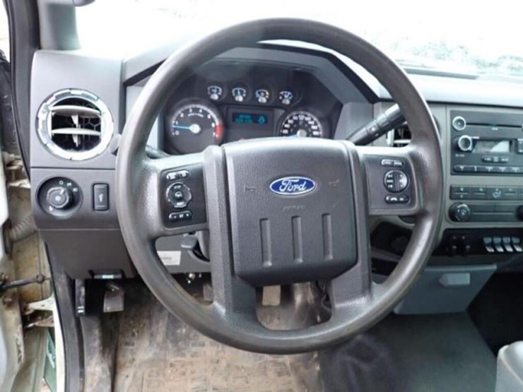 2011-ford-f350-xlt-image-12